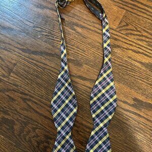 Men's adjustable plaid bow tie